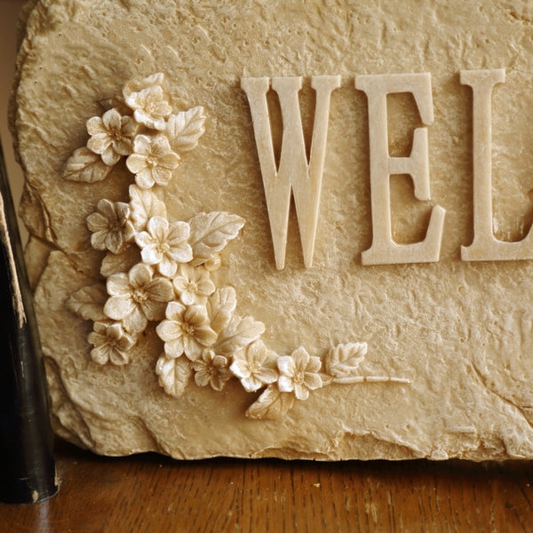 Hanging "Welcome Sign" Home Wall Decoration